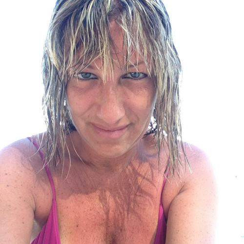 Belle gonzesse en manque de sex gratuit